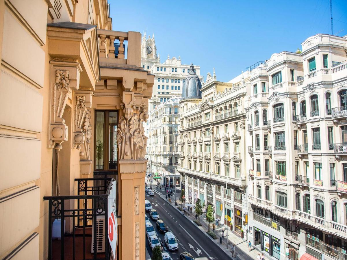 Hostal Felipe V Madrid Bagian luar foto