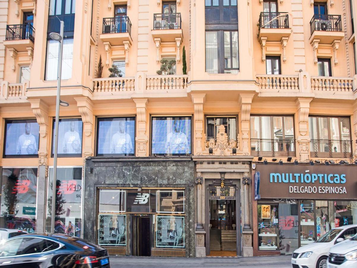 Hostal Felipe V Madrid Bagian luar foto