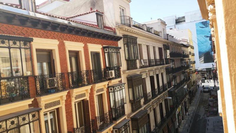 Hostal Felipe V Madrid Bagian luar foto