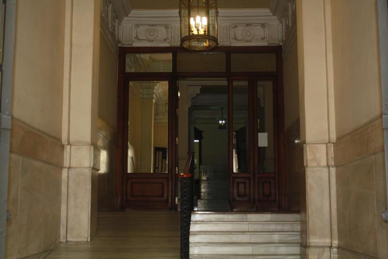 Hostal Felipe V Madrid Bagian luar foto
